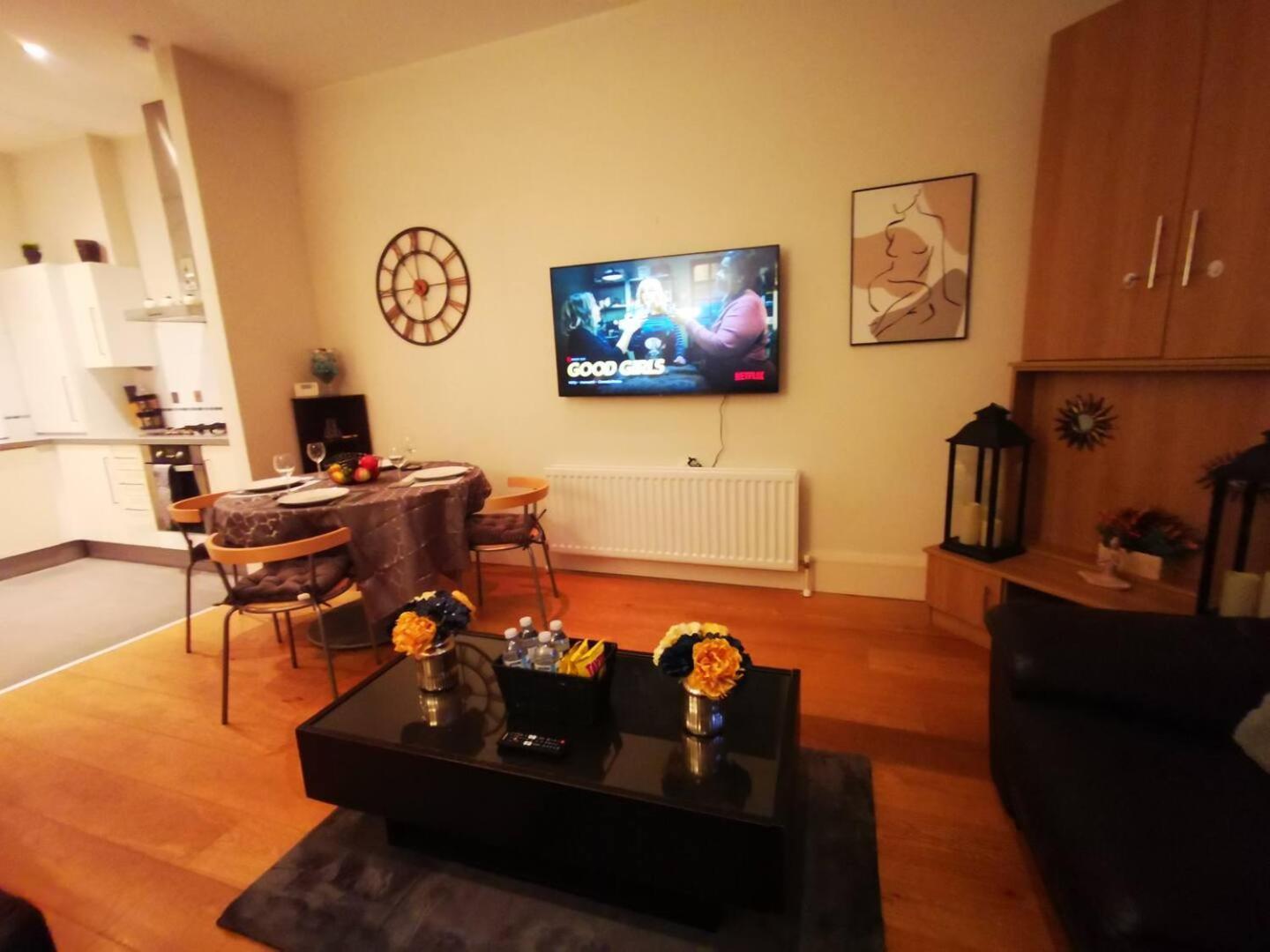 2Br Modern Luxury Loft Apartment 벨파스트 외부 사진